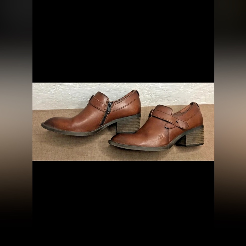 Born Timmons Women's Booties Brown Leather Side Zip 2.25" Heel Size 9.5M